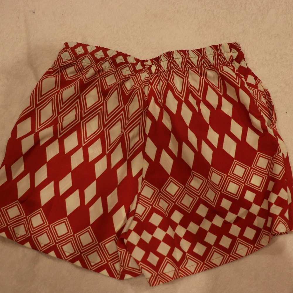 Diamond Pattern Shorts - Picture 2 of 3